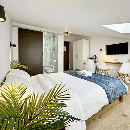 Cotiere Guest house